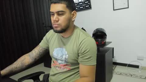 Snapshot of angel__tattoo chatting on April 2026 11:44:02 PM angel__tattoo online show from April 2026 11:44:02 PM