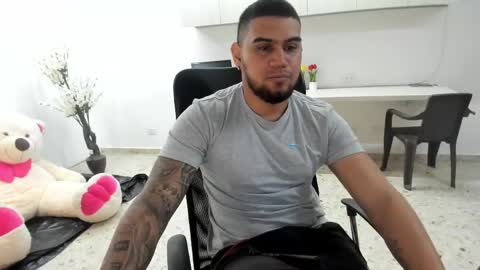 Snapshot of angel__tattoo chatting on May 2026 03:53:02 PM angel__tattoo online show from May 2026 03:53:02 PM