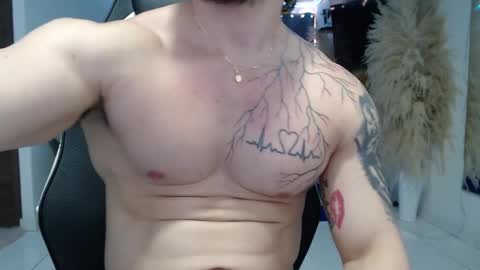 Snapshot of angel_curl chatting on April 2026 06:31:01 PM Angel Curl online show from April 2026 06:31:01 PM