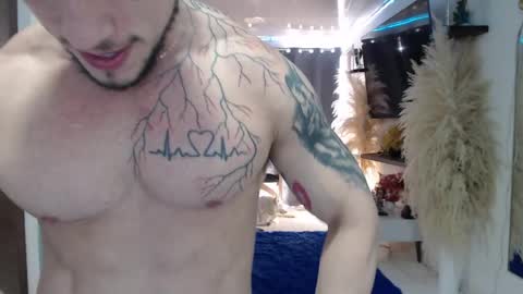 Snapshot of angel_curl chatting on May 2026 02:00:01 PM Angel Curl online show from May 2026 02:00:01 PM