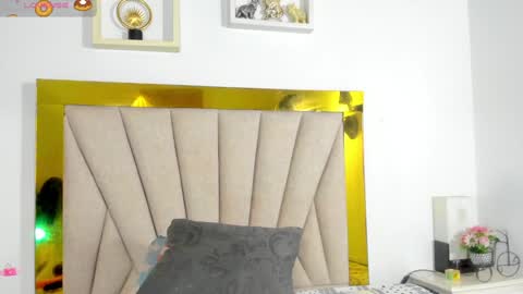 Snapshot of angel_dthroat chatting on December 2024 03:44:01 PM ANGHEL online show from December 2024 03:44:01 PM