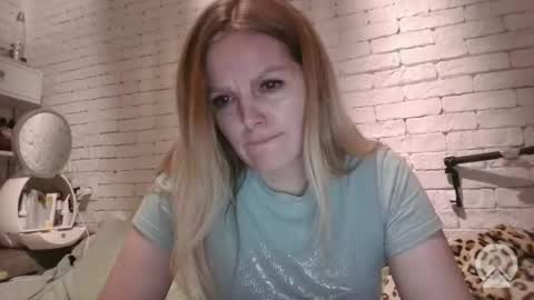 Snapshot of angel_girllovemy chatting on February 2026 06:19:01 PM ANGEL online show from February 2026 06:19:01 PM