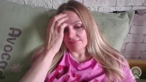 Snapshot of angel_girllovemy chatting on March 2026 08:53:01 AM ANGEL online show from March 2026 08:53:01 AM