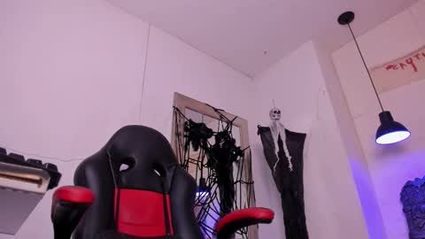 angel hardy online show from October 2025 11:00:02 AM