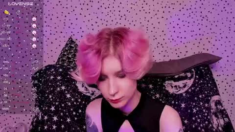 Snapshot of angel_julles chatting on May 2026 02:20:02 AM Angel Dust online show from May 2026 02:20:02 AM
