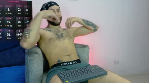 angel_kyrozz online show from March 2026 07:09:01 PM
