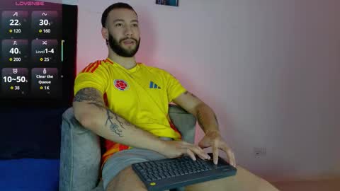 angel_kyrozz online show from March 2026 07:19:01 PM