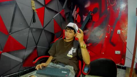 Snapshot of angel_latinboy23 chatting on November 2025 09:25:02 PM Angel online show from November 2025 09:25:02 PM