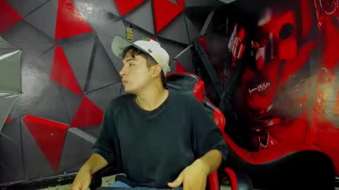 Snapshot of angel_latinboy23 chatting on November 2025 08:31:01 PM Angel online show from November 2025 08:31:01 PM