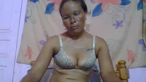 Snapshot of angel_mayah chatting on June 2026 10:08:01 PM Angel Mayah online show from June 2026 10:08:01 PM