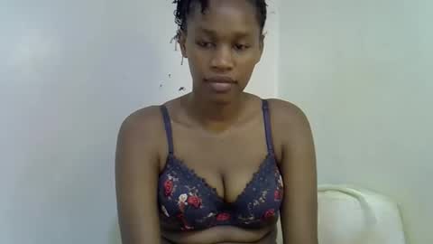 Snapshot of angel_mia5 chatting on November 2025 02:43:02 PM angel_mia5 online show from November 2025 02:43:02 PM