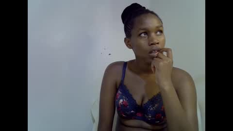 Snapshot of angel_mia5 chatting on December 2025 11:49:02 AM angel_mia5 online show from December 2025 11:49:02 AM