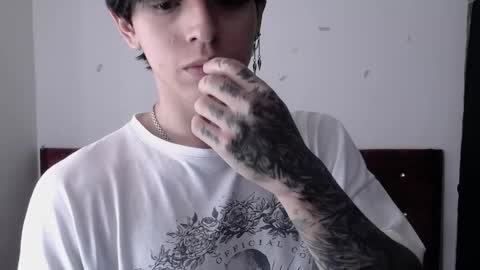 Snapshot of angel_miguel_ chatting on May 2026 06:49:02 PM Angel Scott online show from May 2026 06:49:02 PM