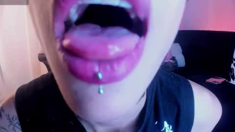 Angel online show from September 2025 04:39:02 AM