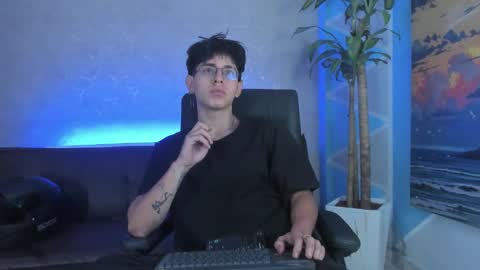 Snapshot of angel_scott2 chatting on March 2026 11:28:02 AM angel_scott2 online show from March 2026 11:28:02 AM