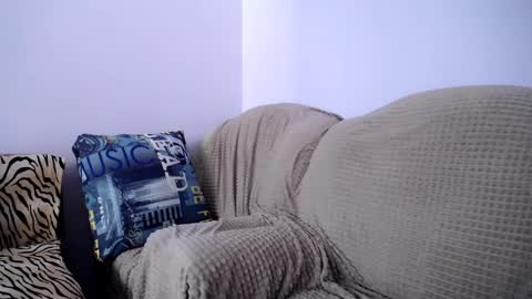 Zoe online show from February 2025 12:11:02 PM