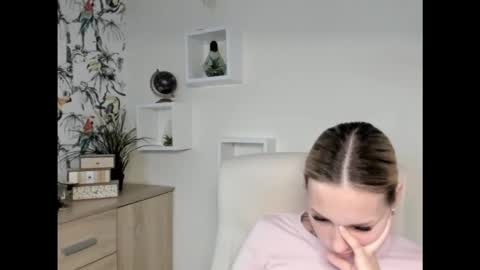 Snapshot of angela21babe chatting on March 2026 04:19:01 PM Angela online show from March 2026 04:19:01 PM