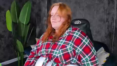 Snapshot of angela_colee chatting on July 2026 08:53:02 AM Angela online show from July 2026 08:53:02 AM