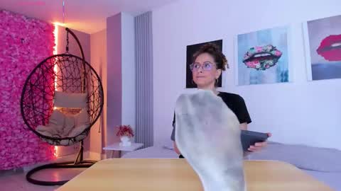 A N G E LA.  online show from September 2025 03:28:01 AM