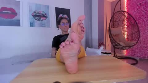 A N G E LA.  online show from September 2025 03:28:01 AM