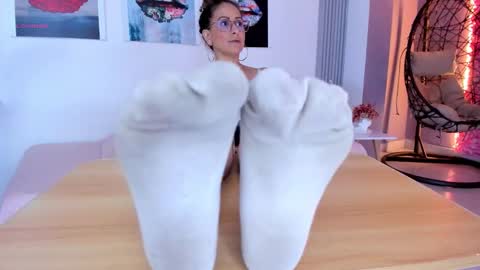 A N G E LA.  online show from September 2025 03:51:01 AM