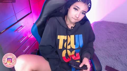 A N G E L A  E L L I S S   online show from March 2026 04:55:01 PM