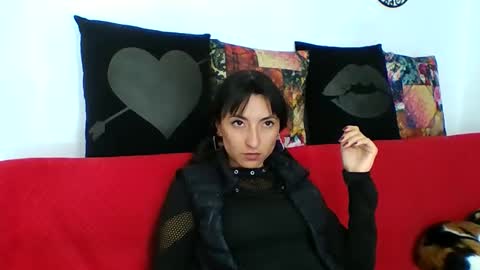 Snapshot of angela_mis chatting on May 2026 02:17:01 AM Angela online show from May 2026 02:17:01 AM