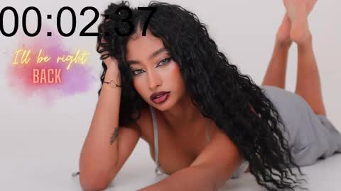  Angela online show from January 2025 06:47:01 PM