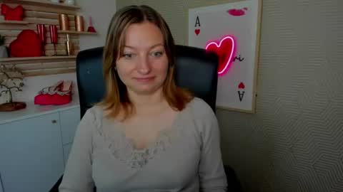 Snapshot of angela_samt chatting on June 2026 05:32:02 AM Angela online show from June 2026 05:32:02 AM