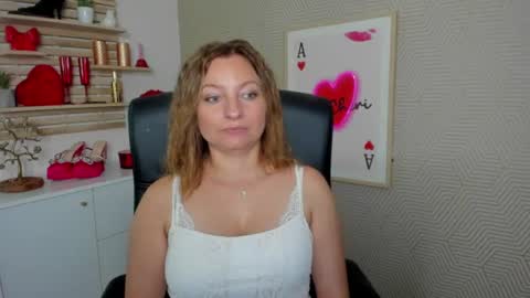 Snapshot of angela_samt chatting on July 2026 06:01:01 AM Angela online show from July 2026 06:01:01 AM