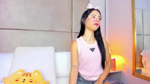 angelag_ online show from June 2026 04:37:01 AM