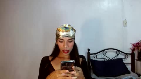 SENORITA online show from January 2025 01:05:01 PM