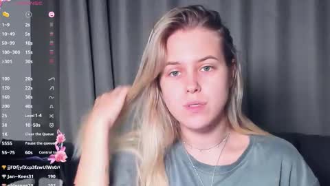 Snapshot of angelanty chatting on November 2025 04:18:01 PM Darsi Anty online show from November 2025 04:18:01 PM