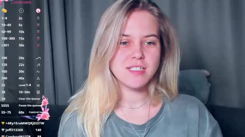 Snapshot of angelanty chatting on November 2025 01:21:02 PM Darsi Anty online show from November 2025 01:21:02 PM