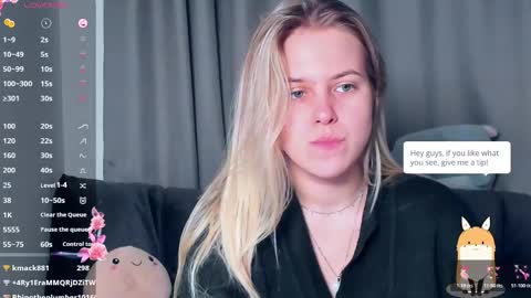 Snapshot of angelanty chatting on November 2025 01:00:01 PM Darsi Anty online show from November 2025 01:00:01 PM