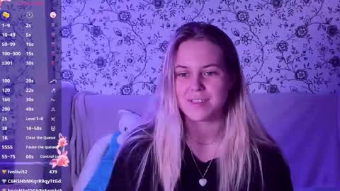 Snapshot of angelanty chatting on December 2025 05:20:01 PM Darsi Anty online show from December 2025 05:20:01 PM