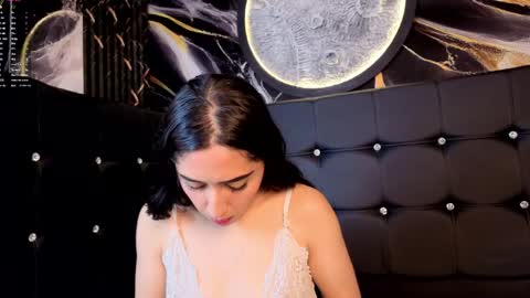Snapshot of angelasexx_1 chatting on May 2026 12:32:02 PM Angela online show from May 2026 12:32:02 PM