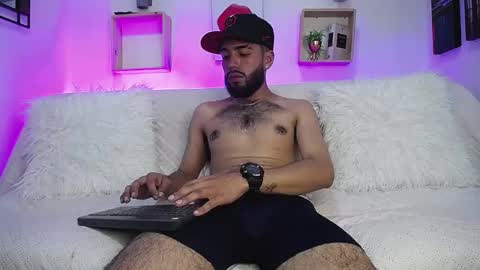 Snapshot of angelbacker chatting on December 2024 04:25:02 AM Angel online show from December 2024 04:25:02 AM