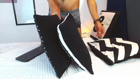 Snapshot of angelbacker chatting on January 2025 09:44:02 AM Angel online show from January 2025 09:44:02 AM