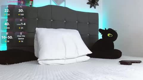 Snapshot of angelbacker chatting on September 2025 12:55:01 AM Angel online show from September 2025 12:55:01 AM