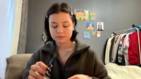 angelcatier online show from April 2026 04:01:01 PM