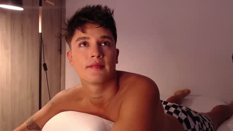 Snapshot of angelcossio chatting on December 2024 09:58:02 PM Angel online show from December 2024 09:58:02 PM