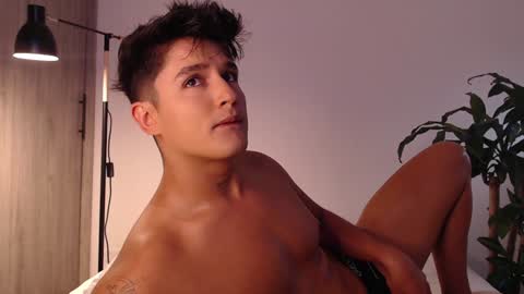 Snapshot of angelcossio chatting on December 2024 08:26:02 PM Angel online show from December 2024 08:26:02 PM