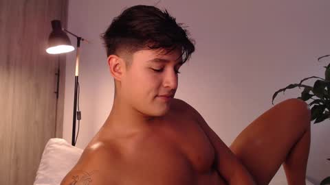 Snapshot of angelcossio chatting on December 2024 06:52:01 PM Angel online show from December 2024 06:52:01 PM