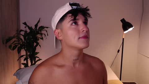 Snapshot of angelcossio chatting on January 2025 01:37:02 AM Angel online show from January 2025 01:37:02 AM