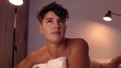 Snapshot of angelcossio chatting on February 2025 10:28:02 PM Angel online show from February 2025 10:28:02 PM