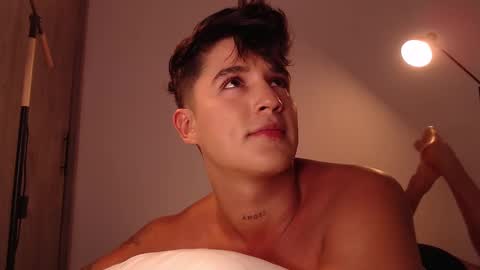 Snapshot of angelcossio chatting on March 2025 12:29:01 AM Angel online show from March 2025 12:29:01 AM