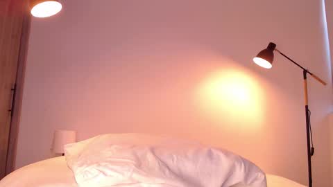 Snapshot of angelcossio chatting on September 2025 10:24:02 PM Angel online show from September 2025 10:24:02 PM