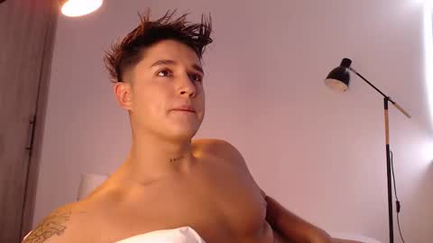 Snapshot of angelcossio chatting on October 2025 08:05:02 PM Angel online show from October 2025 08:05:02 PM