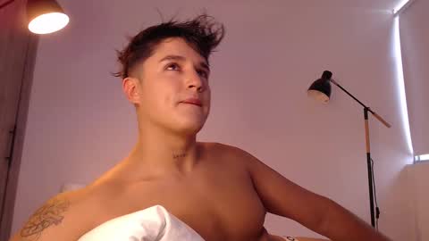 Snapshot of angelcossio chatting on October 2025 09:01:01 PM Angel online show from October 2025 09:01:01 PM